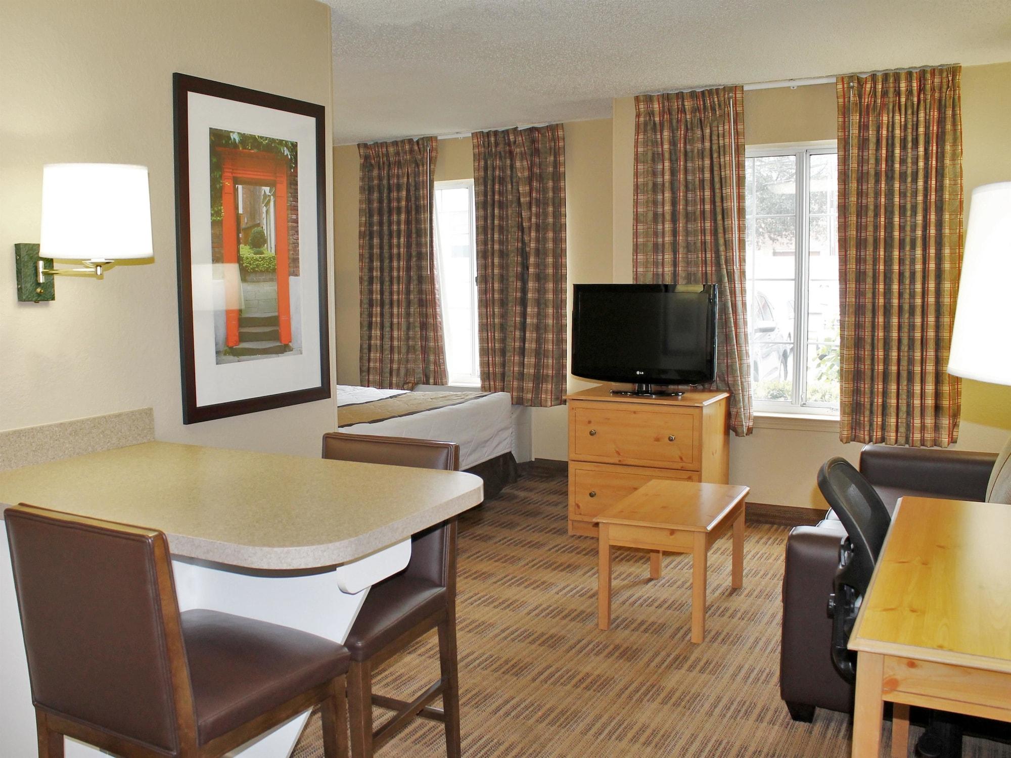 Extended Stay America Suites - Houston - Galleria - Uptown Exterior photo