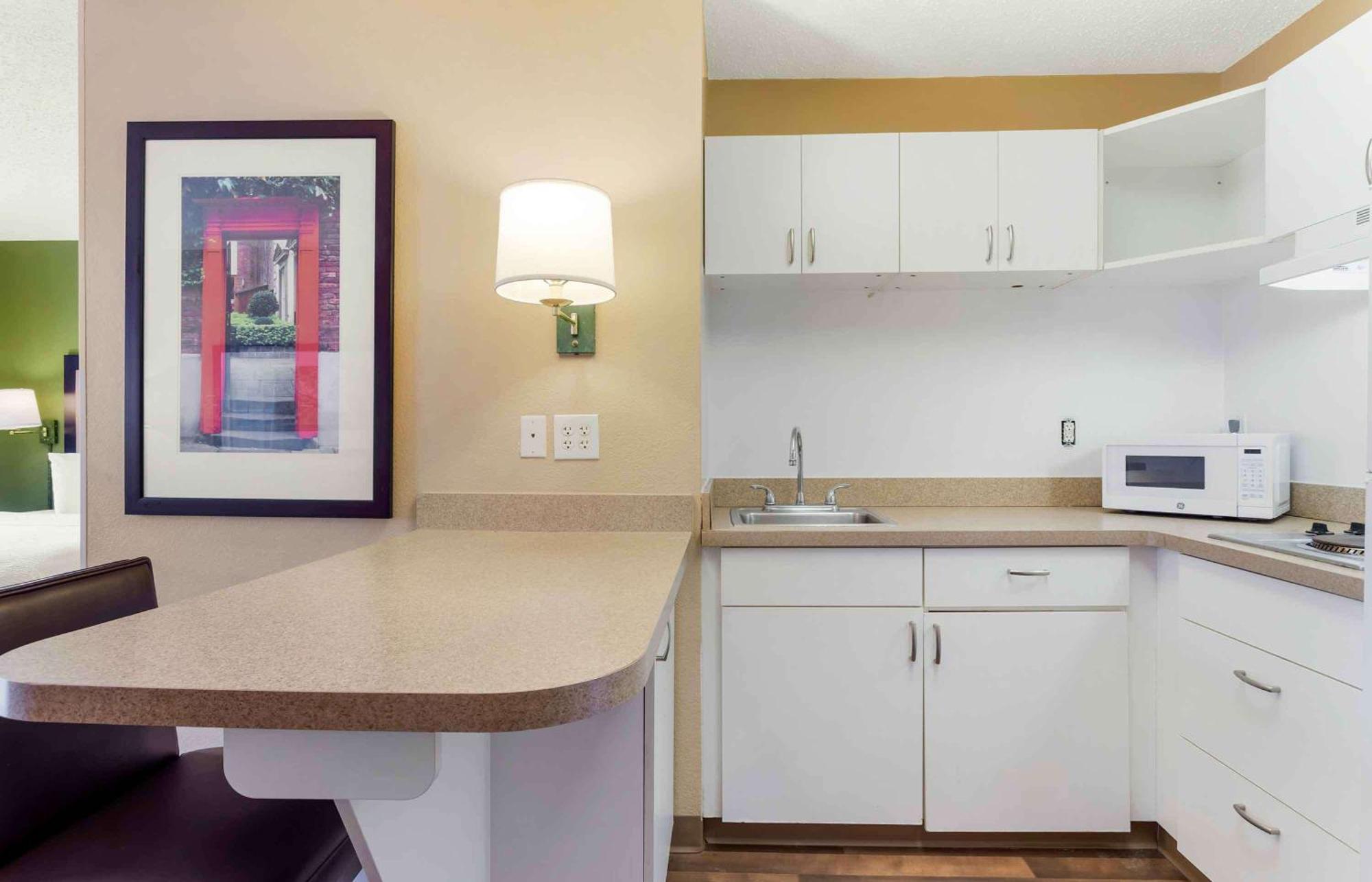 Extended Stay America Suites - Houston - Galleria - Uptown Exterior photo